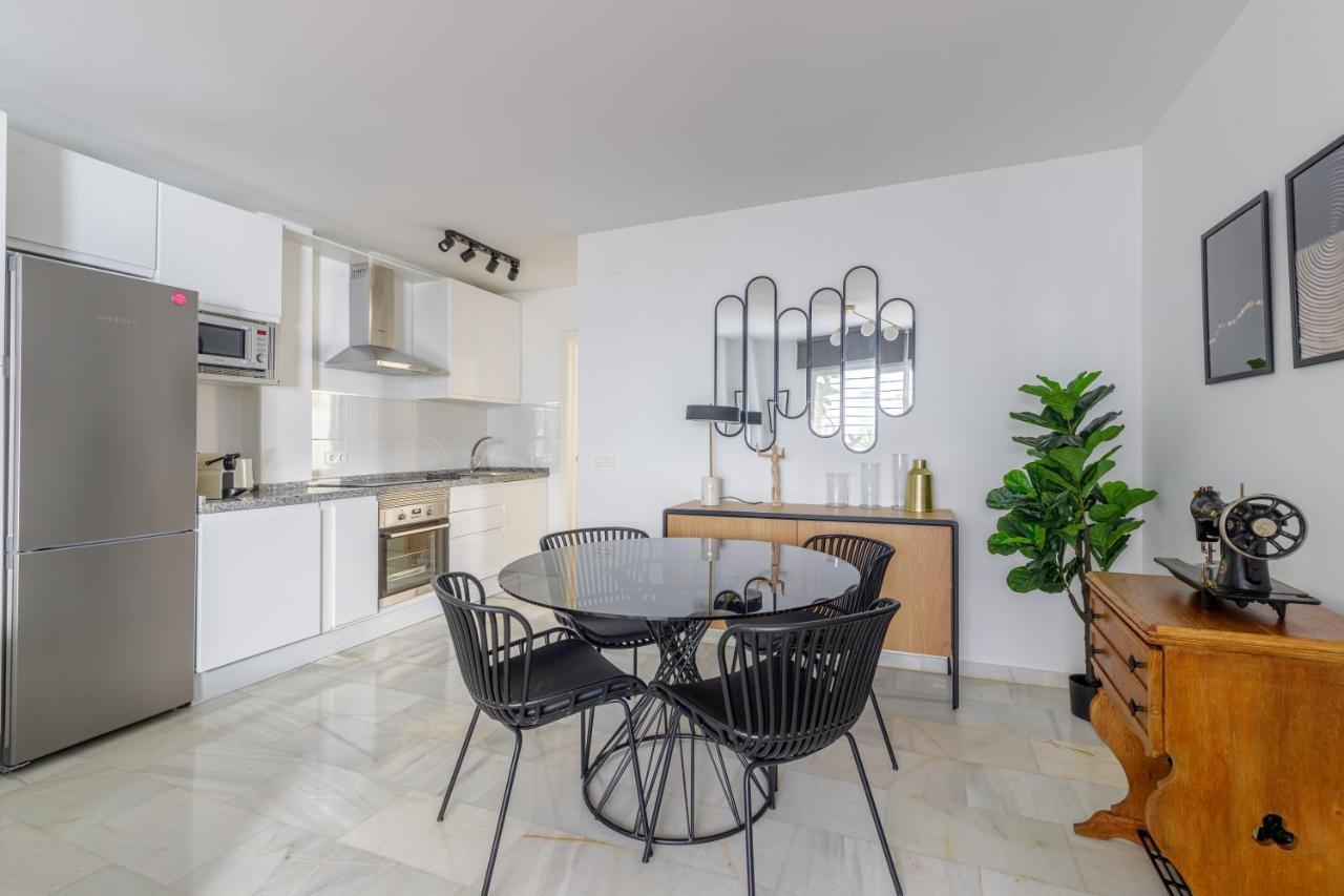 Caleta Homes - Apartamentos Pompidou Malaga Ngoại thất bức ảnh