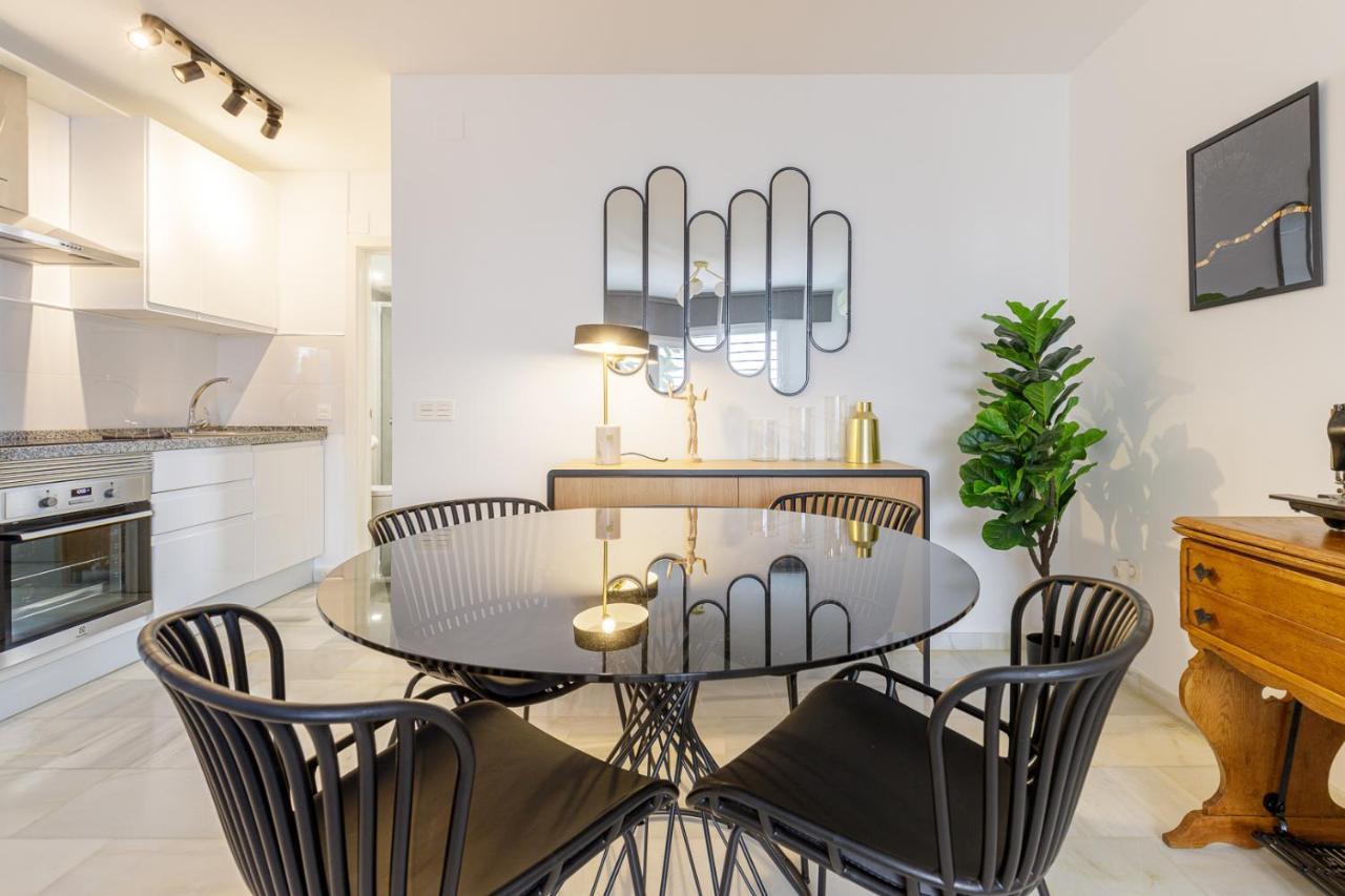 Caleta Homes - Apartamentos Pompidou Malaga Ngoại thất bức ảnh