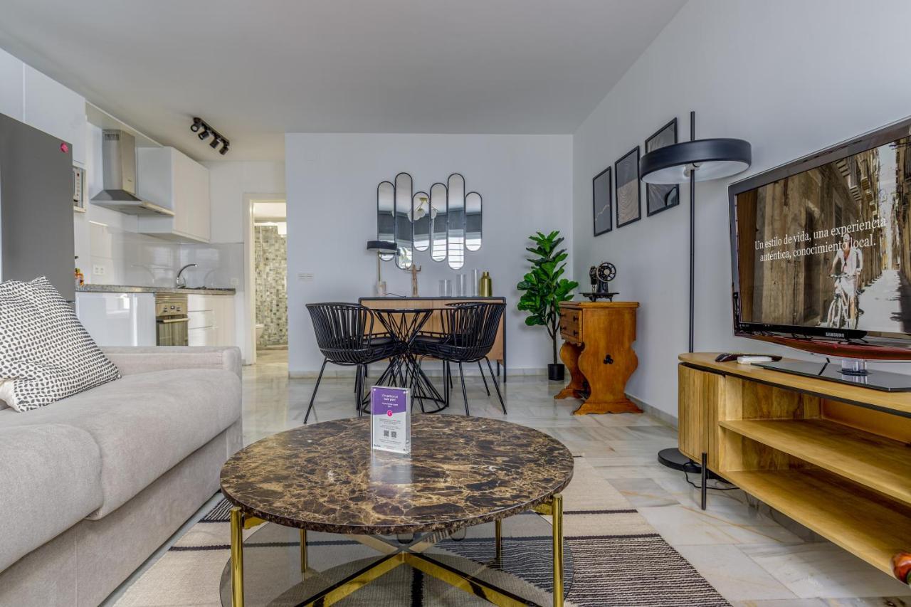 Caleta Homes - Apartamentos Pompidou Malaga Ngoại thất bức ảnh